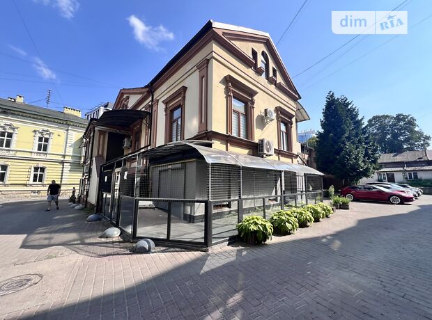 Комерційне приміщення, 120 м², вул. В'ячеслава Чорновола
