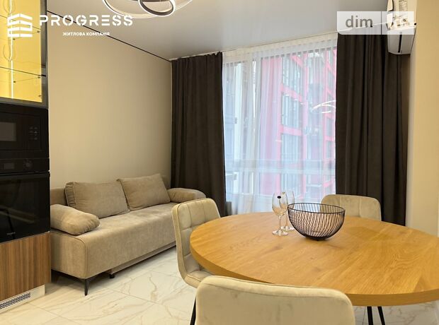 1-кімн. квартира, 37,2 м², вул. Левицького Романа