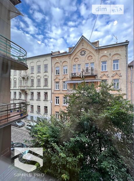 1-кімн. квартира, 44 м², вул. Михайла Старицького