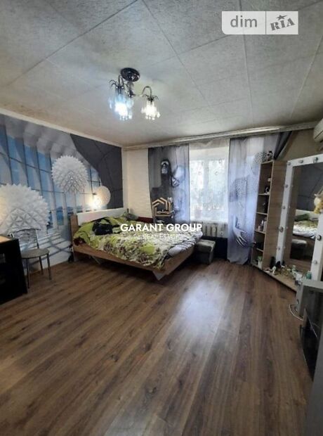 2-кімн. квартира, 51 м², вул. Жоліо-Кюрі