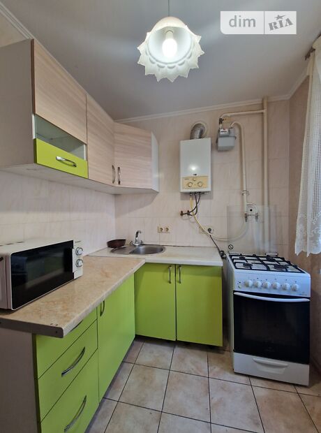 3-кімн. квартира, 59 м², вул. Пирогова