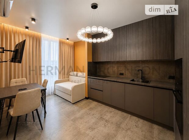 1-кімн. квартира, 43 м², вул. Богомольця