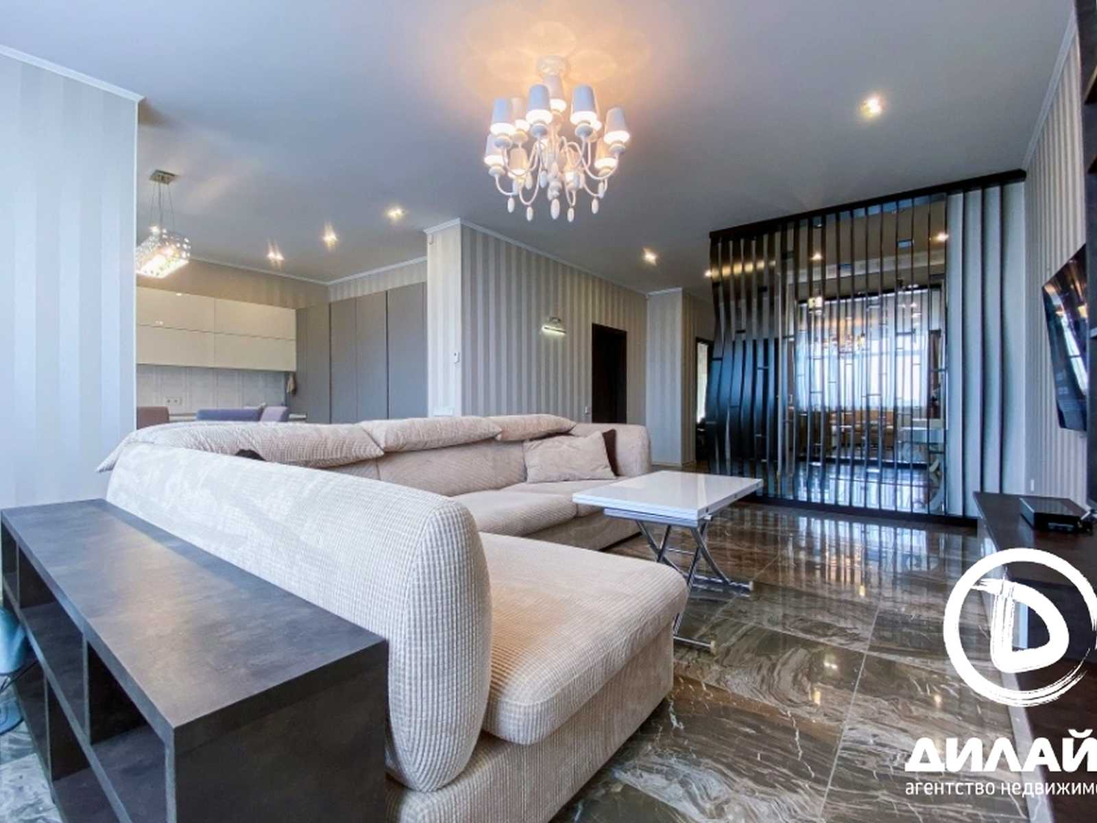 3-кімн. квартира, 101 м², вул. Дніпровські Пороги