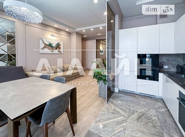 2-кімн. квартира, 98,2 м², просп. Металургів