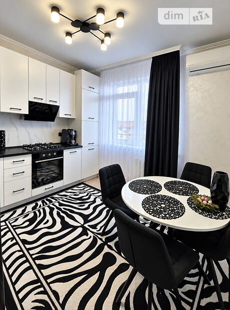 2-кімн. квартира, 70 м², вул. Капушанська(Перемоги)