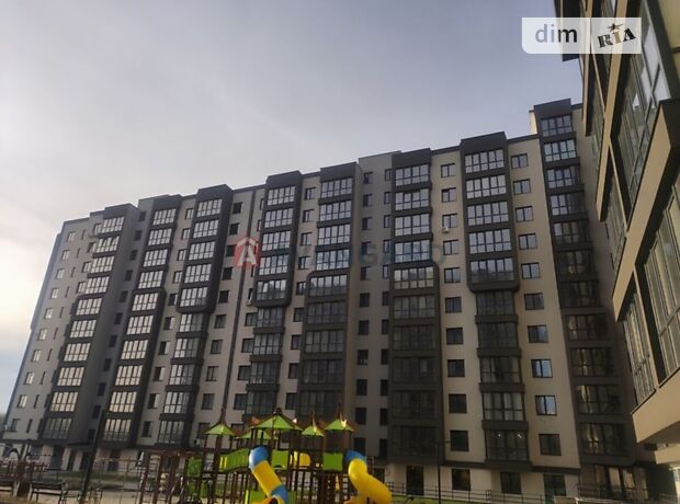 2-кімн. квартира, 72,3 м², вул. Роксоляни