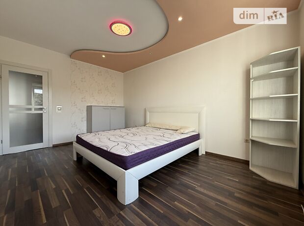 2-кімн. квартира, 62 м², вул. Черкаська