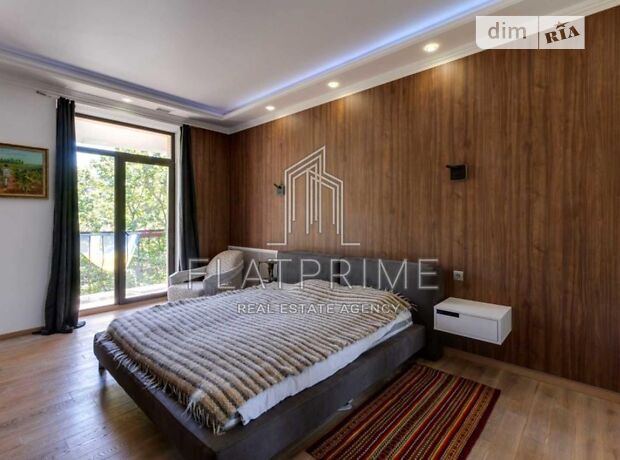 2-кімн. квартира, 67 м², вул. Павла Загребельного(Миколи Раєвського)