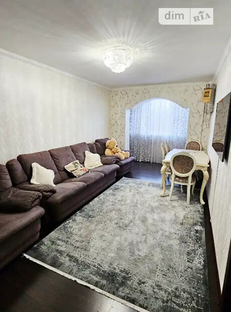 3-кімн. квартира, 67 м², просп. Героїв