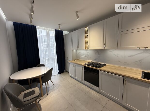 3-кімн. квартира, 65,3 м², вул. Трамвайна