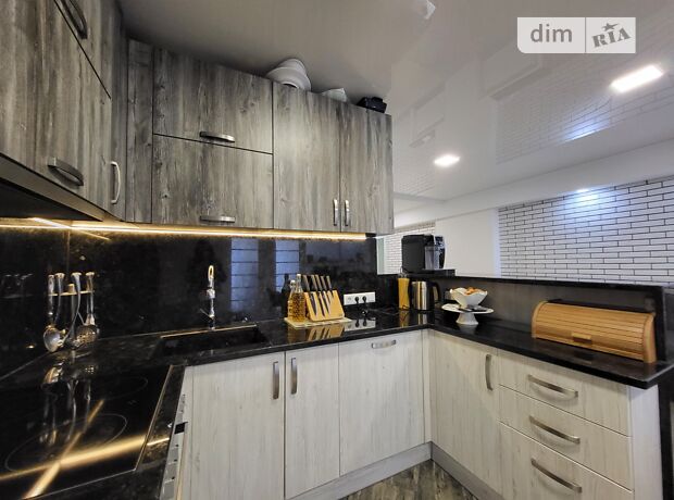3-кімн. квартира, 96,7 м², вул. Замостянська
