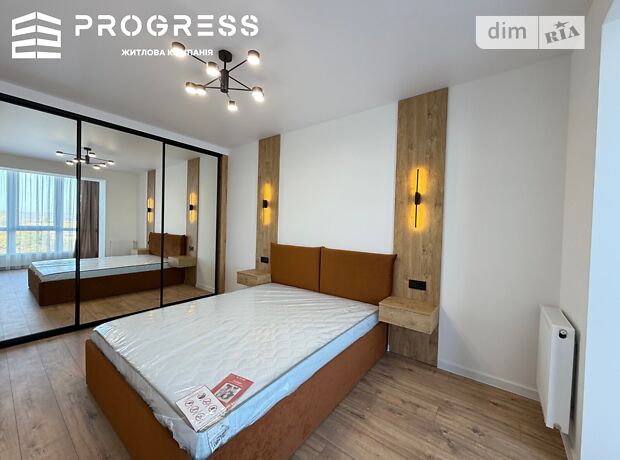 2-кімн. квартира, 60 м², вул. Княгинин