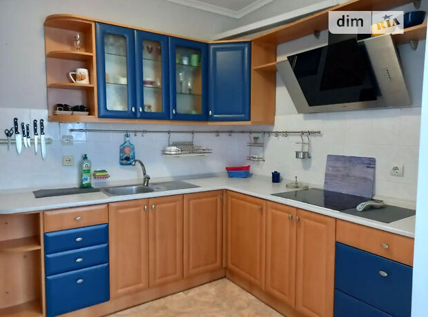 3-кімн. квартира, 81 м², вул. Олександра Мишуги