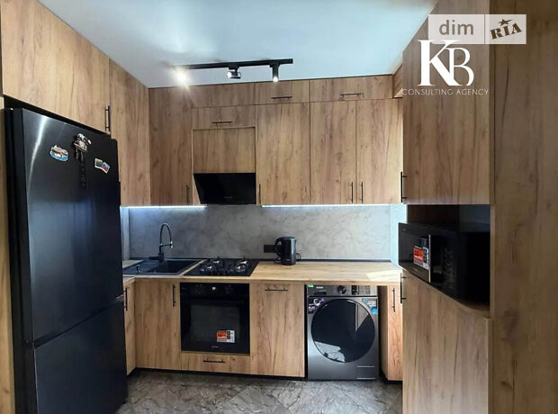2-кімн. квартира, 37,7 м², вул. Шухевича Романа