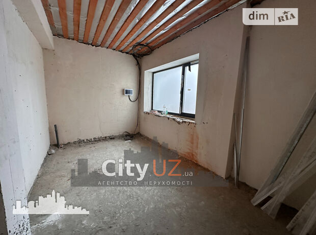 Комерційне приміщення, 175 м², вул. Добрянського