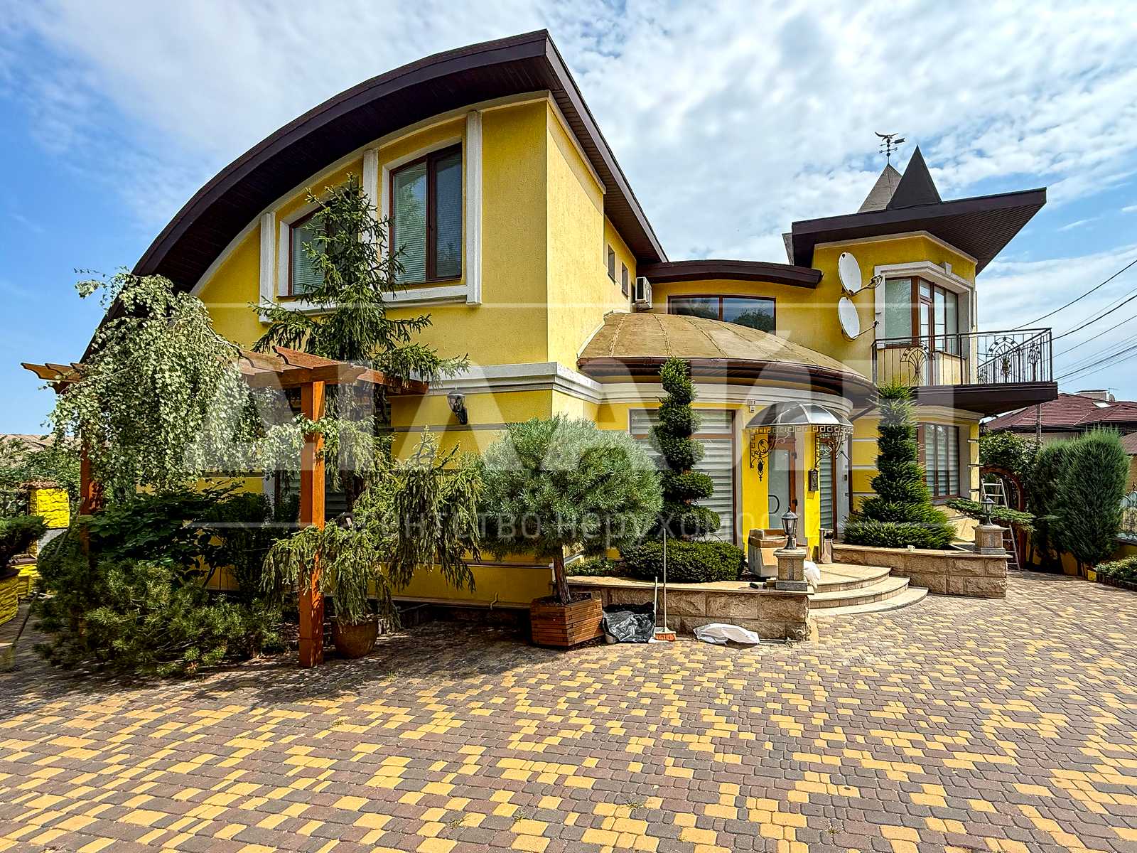 Будинок, 300 м², вул. Краєвидна