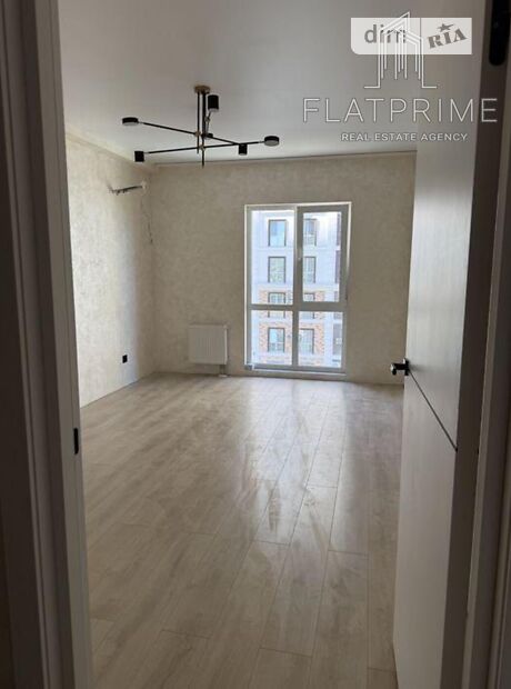 2-кімн. квартира, 60 м², вул. Михайла Максимовича